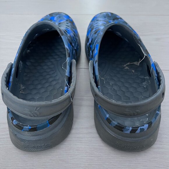 Boy's Blue Camoflage Clogs Shoes Small - Picture 2 of 2